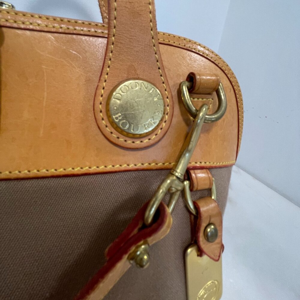 Dooney & Bourke Vintage CABRIOLET Dome Satchel/Crossbody Tan Canvas & Leather - Picture 11 of 16